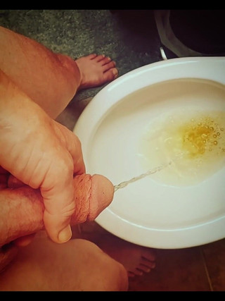 Stepdaddy Pisses!! Fills Toilet with Cloudy Piss. Are You Next?
