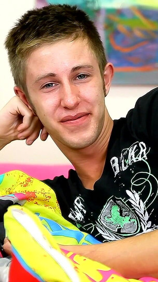 Super Twink Talks Dirty