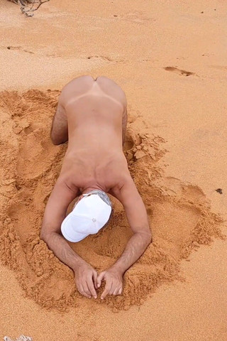 Ladysilva Naked on the Beach Showing off Her Tanned Ass with a Sexy Mark, I'm Full of Horniness in My Ass Come Fuck and Leave It