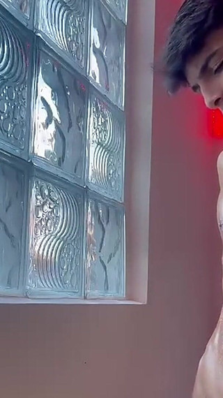 Andreszp Beats His Meat at Home