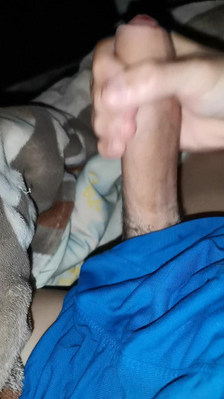 I Decided to Quickly Jerk off but Suddenly the Battery Ran Out!