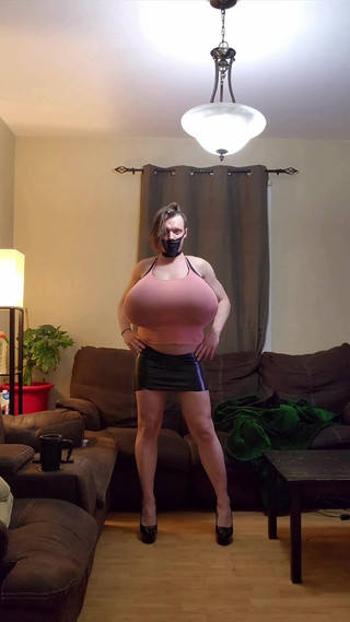 Shanneltrav Massive Boobs