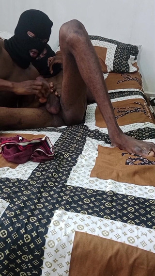 Big Dick Twink Likes to Be Fucked and Pampered