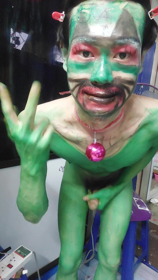 Take off Your Clothes and Jerk off with a Pen and Write a Clown