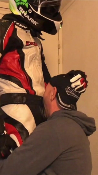 2435 Straight at the Hotel B Motorbuiker in Leather Outfits