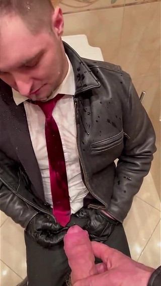 Mega Pissing Kinkysirius Play! Full Video!!