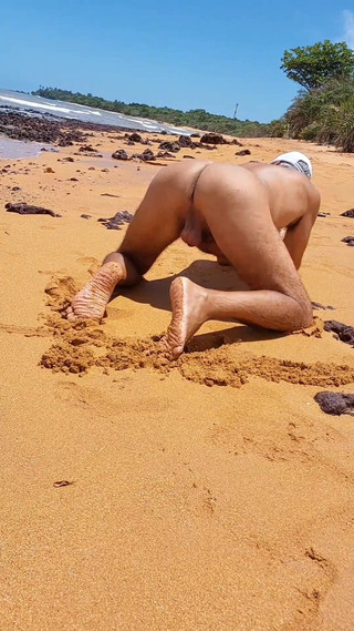 Ladysilva Naked on the Beach What a Hot Whore