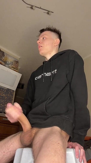 Hot Young Guy’s Cum Play