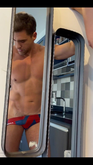 Photoshoot Behind the Scenes