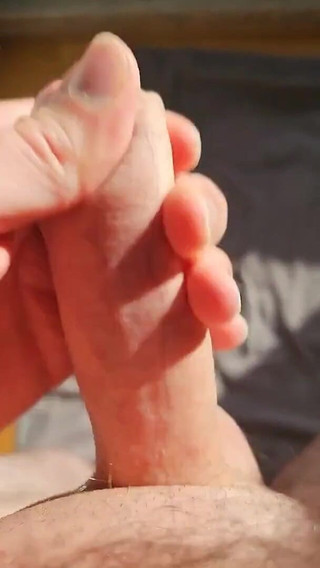 My Cock Enyoing the Sun for a Powerful Cumshot!