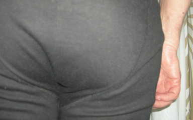 Handjob in the Toilet 2