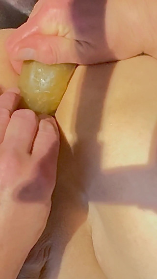 Fingering and Stretching Loose Hole