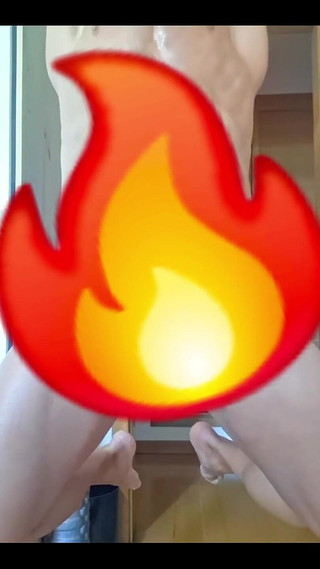 A Fan Asked Me to Jerk off and Cum While Hanging From a Bar... I Loved Making This Custom Video and I Came so Hard