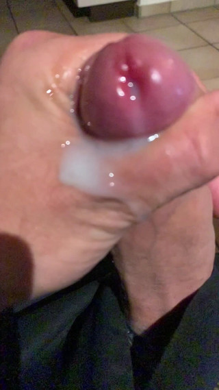 Mit Latex Handschuhen