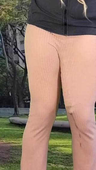 Huge Dick Shemale Hands Free Cum Outdoor