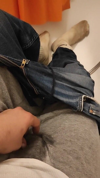 Dirty Pig Hammer on It, Pissing and Socks Toilet