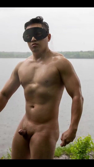 Flex on Lake in the Rain, Ass Pix