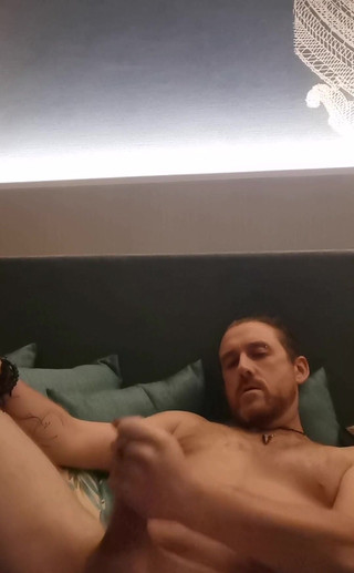 Horny as fuck and need to get off so bad