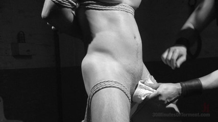 Bi Gymnast Takes the 30mt Challenge