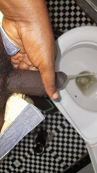 You Love to Swallow My Pee