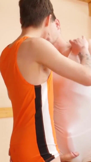 SOUTHERNSTROKES - Fighting hard