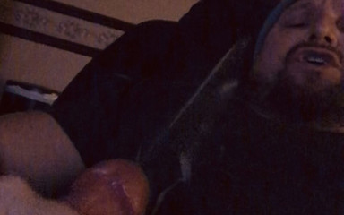 Masterbating Quietly Ends up Cumshot in Face