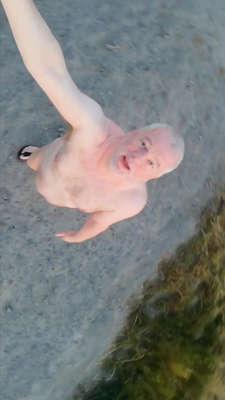 Carmen Nylonjunge Is Outdoor Mega Horny in Pantyhose