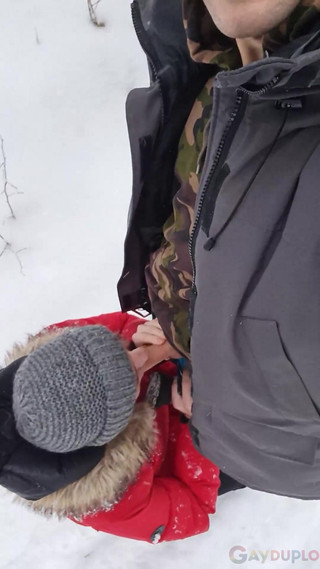 Sucking Cock in the Cold!