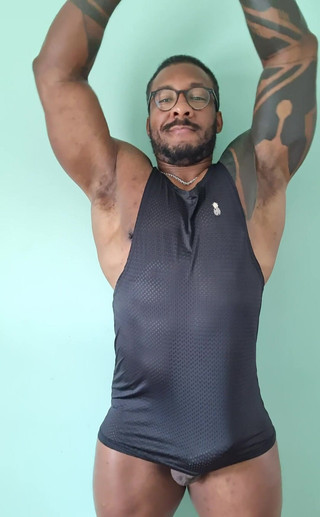 Amadeus Mode muscle man