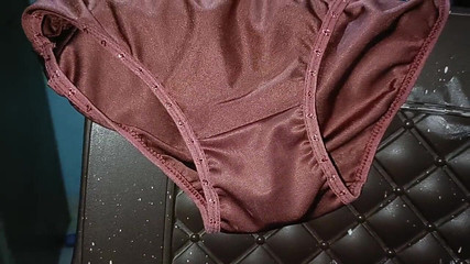 I Applied Oil on My Luggage and Massaged It.