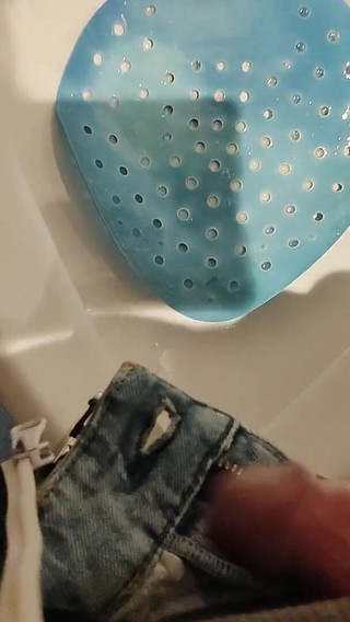 Piss in the Bier Lokal