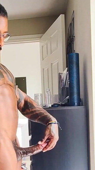 Iim Starting to Pump My Cock Again Once a Week. I Didn't Mean to Cum