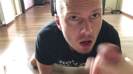 Good russian gay skut sucks a big juicy cock and takes it in his mouth