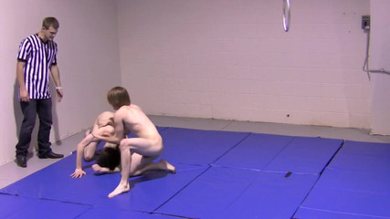 Strip Wrestling - Chapter 2