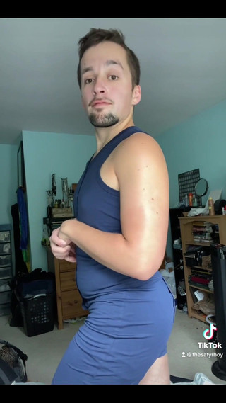 The Buttons in the Back Were Struggling