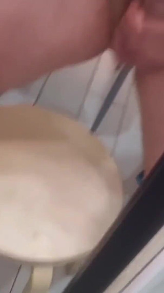 Amatoriale Italiano - Sega Con Sborrata