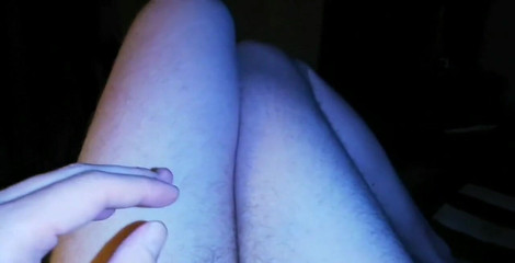 Jerking my dick between my thighs
