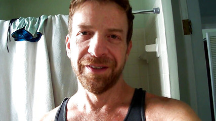 Hairyartist in Helpin Out Coach