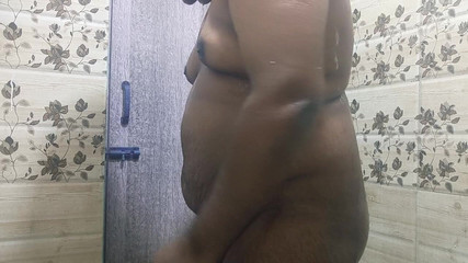 Beautiful Solo Bathing Show