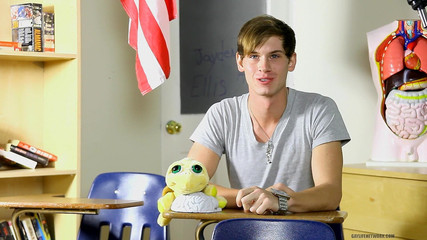 Jayden Ellis Loves to Be Dominated