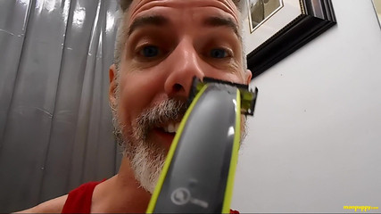 Teaching You to Shave - Daddy Giant 8