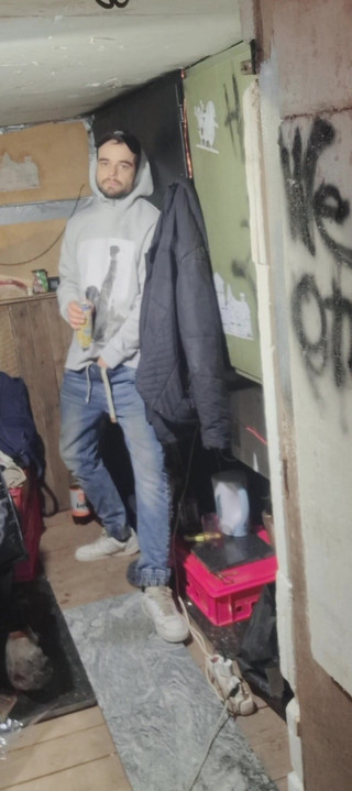 Play in My Small Wank Building