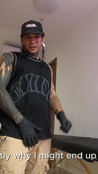 Giant Tattoo Artist Shows His Cock to Tiny Human