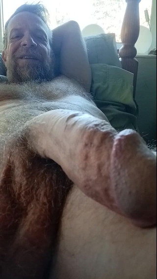 Hairyartist Will Makes It Jump for You