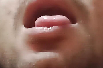 Mouth First Time Comes