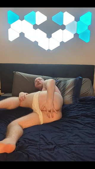 Here Is a Custom Vid I Made for Someone.